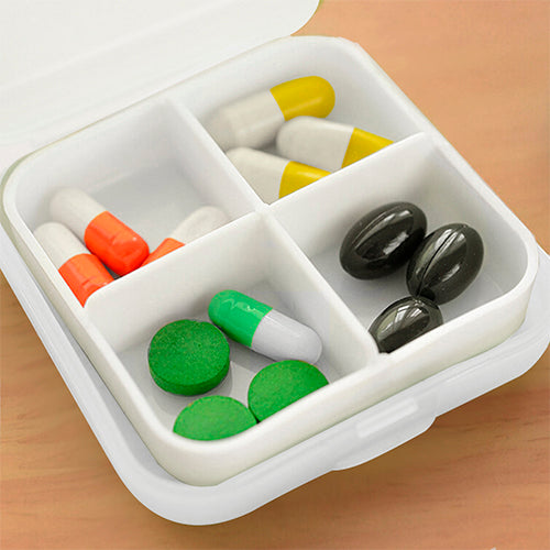 Pastillero con 4 Compartimientos – Caja Organizadora de Medicamentos con Bandeja Removible